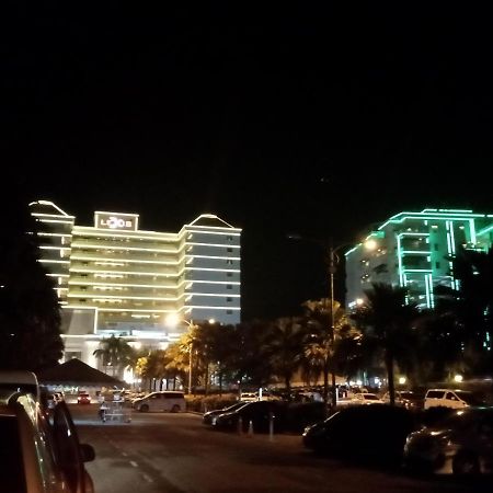 Seaview Gateway - Private Owner Hotel Port Dickson Buitenkant foto